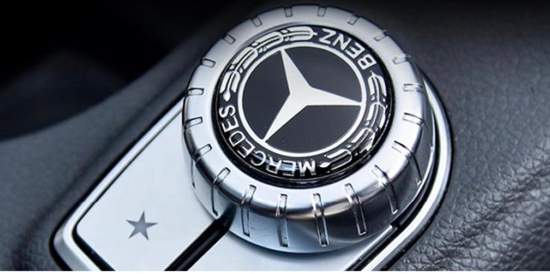 Mercedes-Benz Multimedia Button